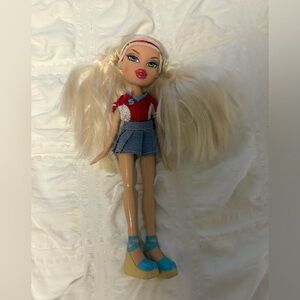Bratz doll soccer cloe